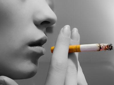 那么牙齿有烟渍洗牙好吗?兰州惠安齿科医生介绍。